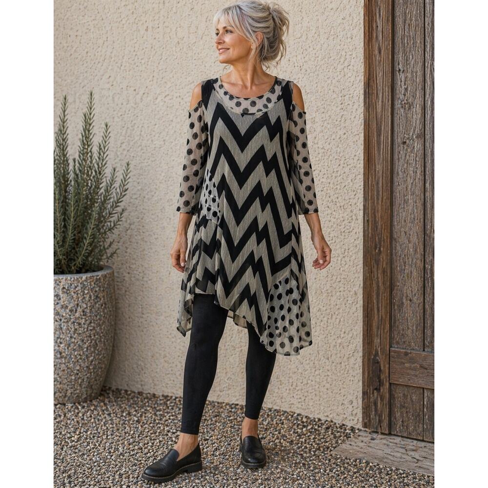 Merchant Mesh Tunic Dress Medium Black Beige Chevron Cut out Shoulders Lagenlook